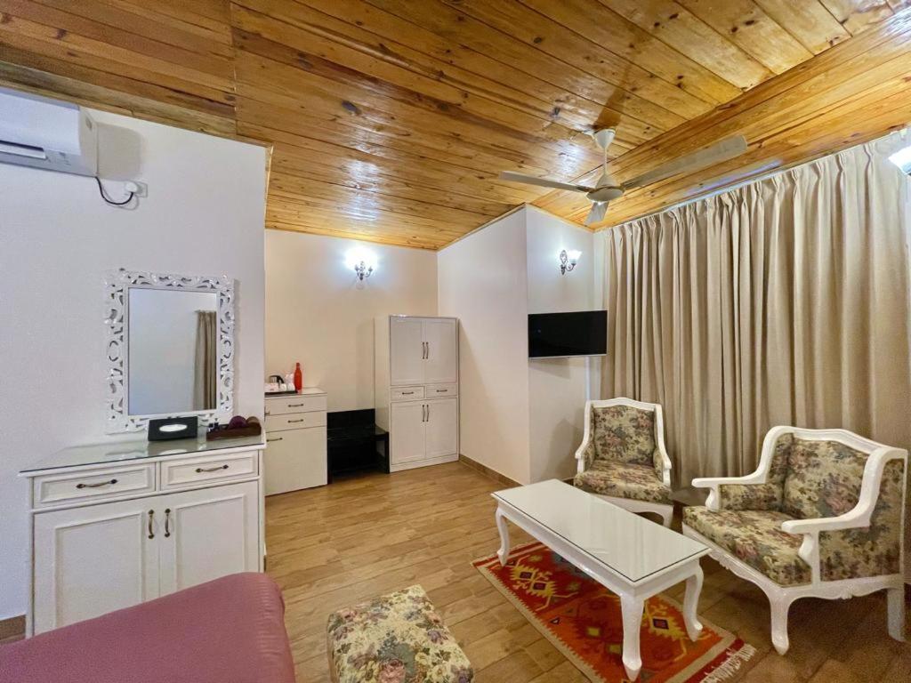 Bougainvillea Retreat & Spa Kaharpara المظهر الخارجي الصورة